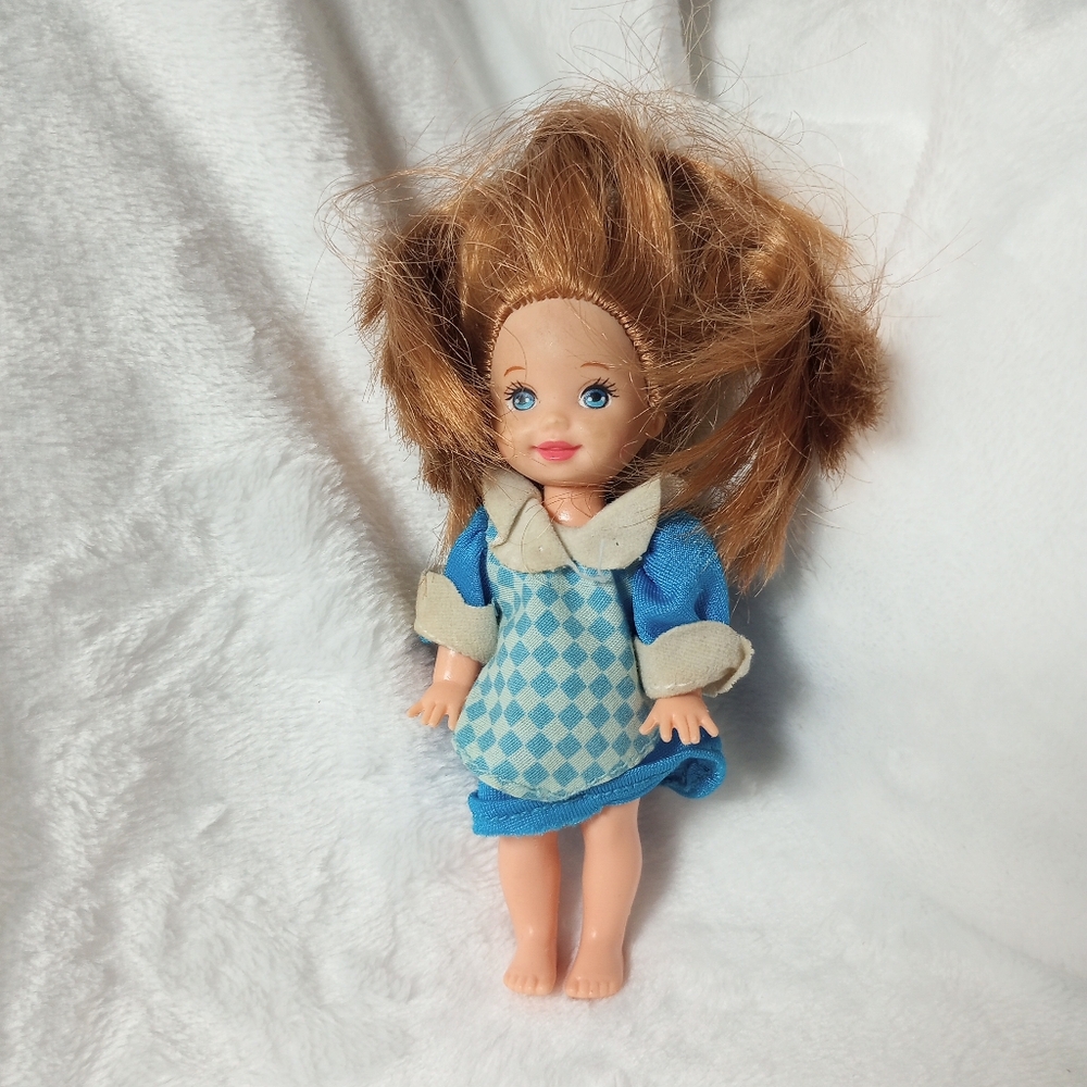 1994 Mattel Barbie's Sister Kelly Fashion Barbie Doll Red Brown Hair Blue Eyes